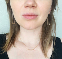 Load image into Gallery viewer, Skyscraper Earring