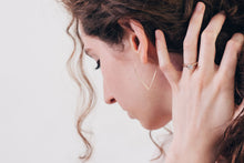 Load image into Gallery viewer, Abbie Earring